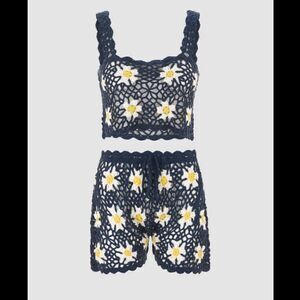 NWT Festival Boho Crochet daisy shorts tank set